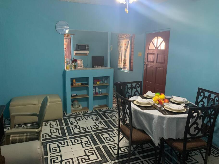 Forrest Family Property Кингстон Экстерьер фото