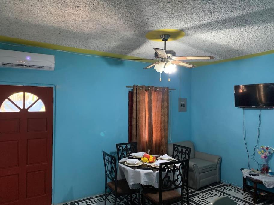 Forrest Family Property Кингстон Экстерьер фото